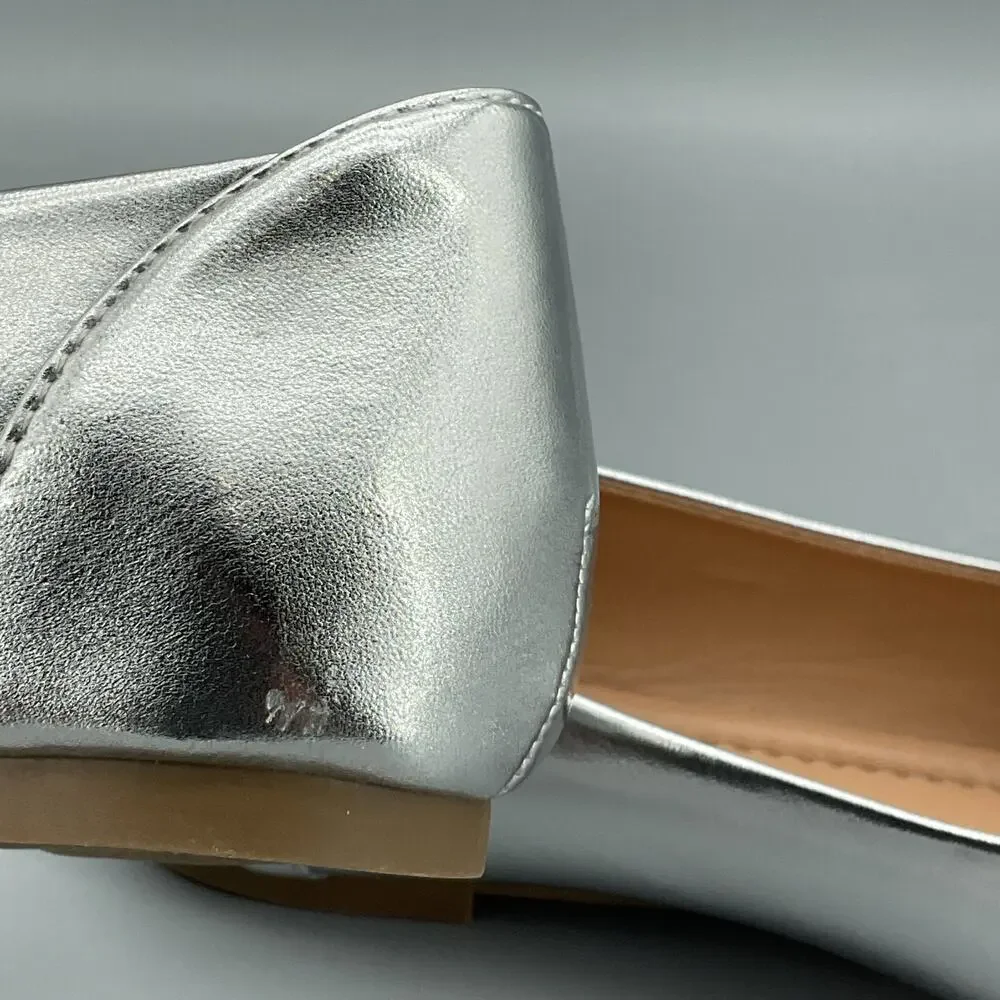 NEW Journee Collection Women’s Kavn Comfort Sole Ballet Flats Silver Size 6WD